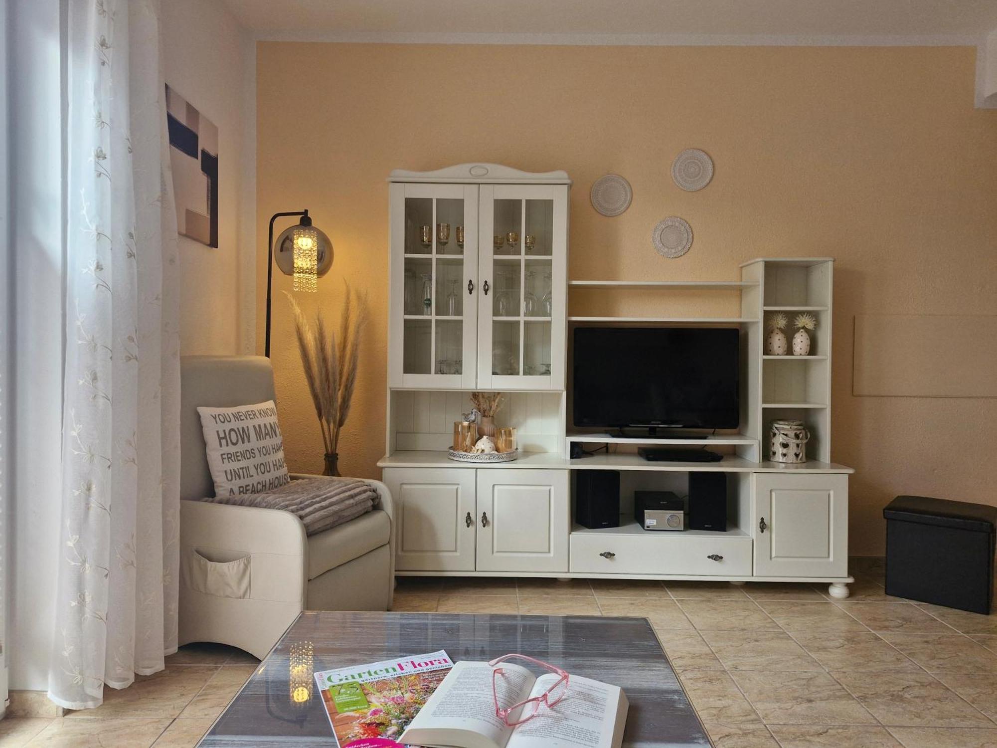 Lilly & Fine Apartment *